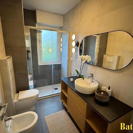 Luxe Dimora , Your Escape Appartement *